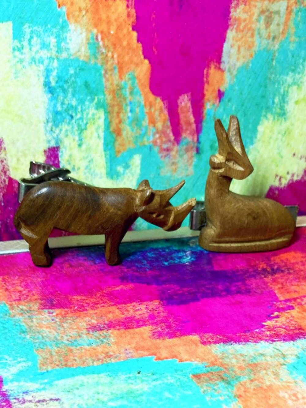 VINTAGE WOODEN ANIMAL HAIR CLIPS SCULPTED WOOD ANIMAL FIGURES